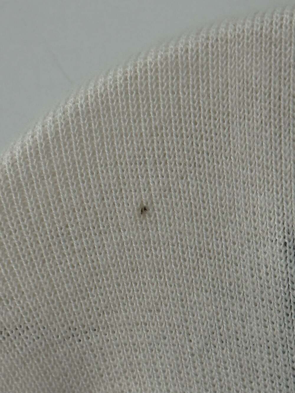 Lacoste Women's Regular Fit Organic Cotton V-Neck Cardigan White - Picture 4 of 9